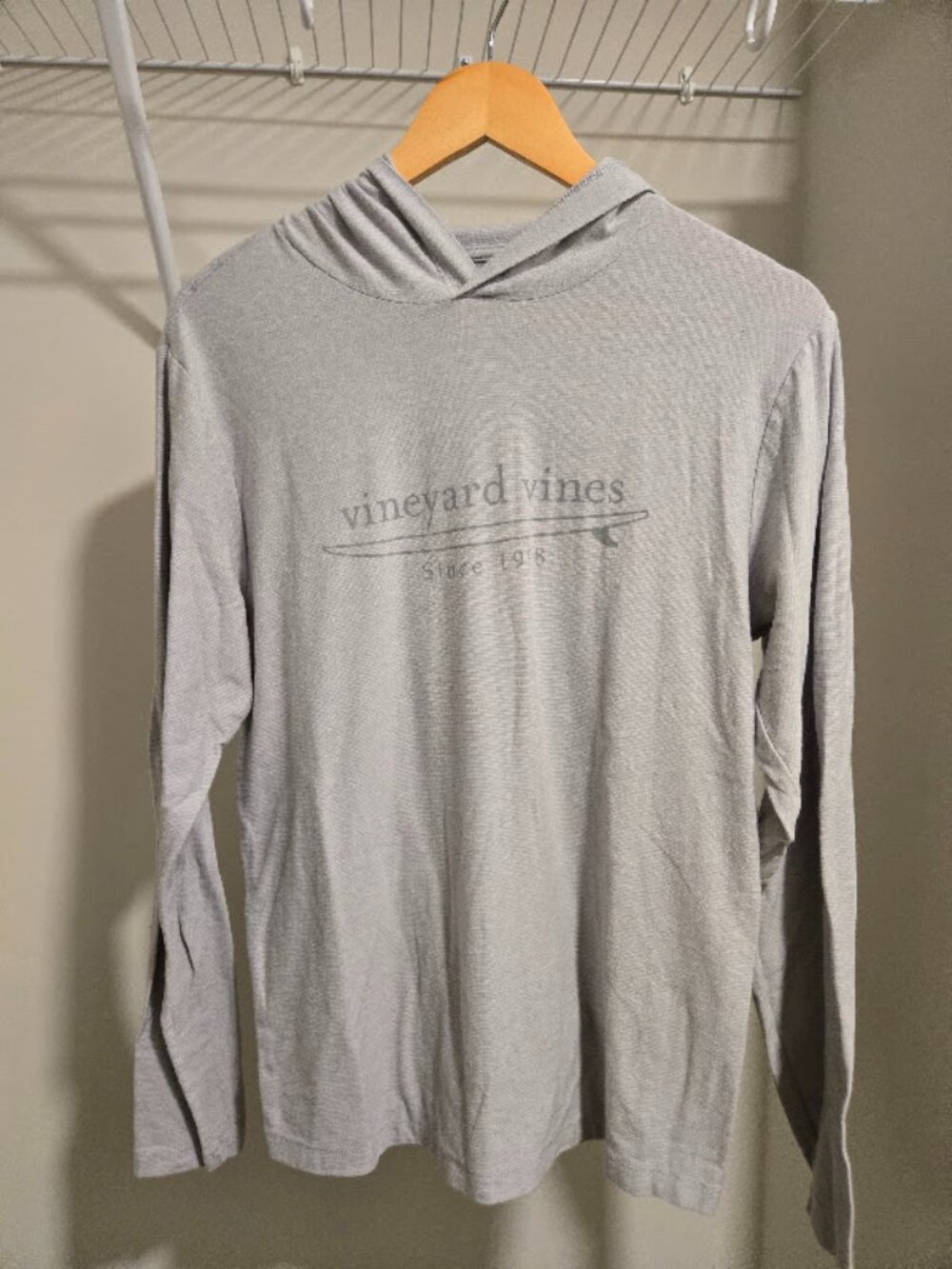 Vineyard Vines Men's Gray Striped Island T-Shirt Hoodie Size S